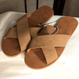 Women’s flat shoes